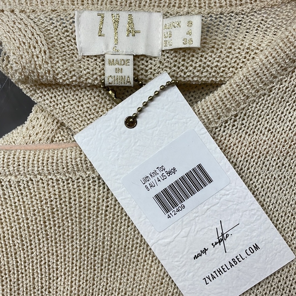Open back sweater - Picture 3 of 3